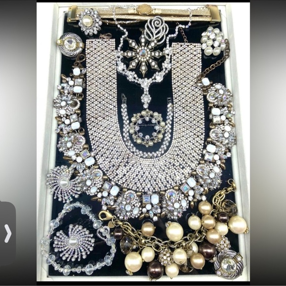 3 LB CURATED Jewelry Bundle lot\ gold silver pearls rhinestones gemstones - Picture 4 of 10